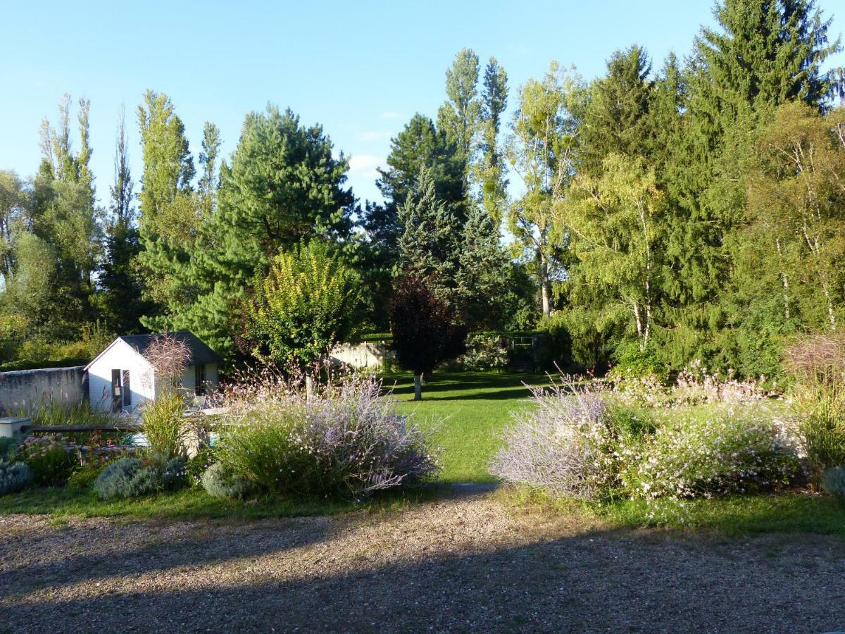 Bed and Breakfast Manoir De La Vigneraie Athée-sur-Cher Exteriér fotografie